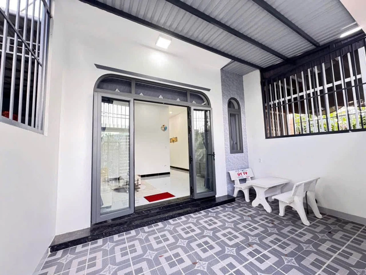 Bán nhà mặt tiền Văn Lang 5x18.6m Cần Giờ 1.69 tỷ - Ảnh thu nhỏ 4