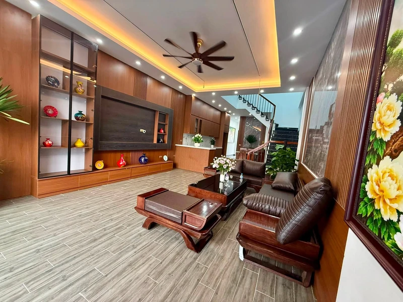 Bán nhà 3 phòng ngủ full nội thất 150m² tại Kim Đức, Việt Trì