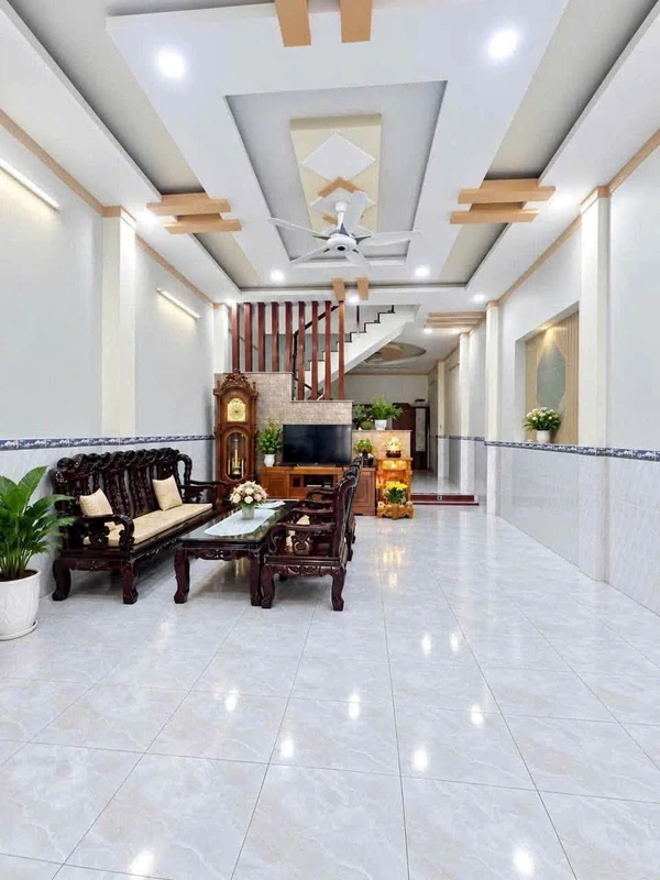 Bán nhà Dĩ An 105m² 3PN - 7 tỷ