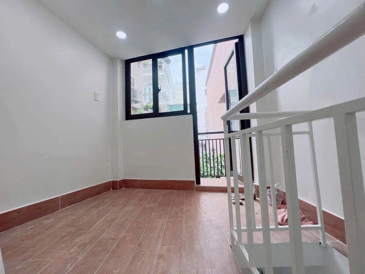 Bán nhà 27m2 Tôn Thất Thuyết Quận 4, 1 tỷ 980 triệu - Ảnh thu nhỏ 2