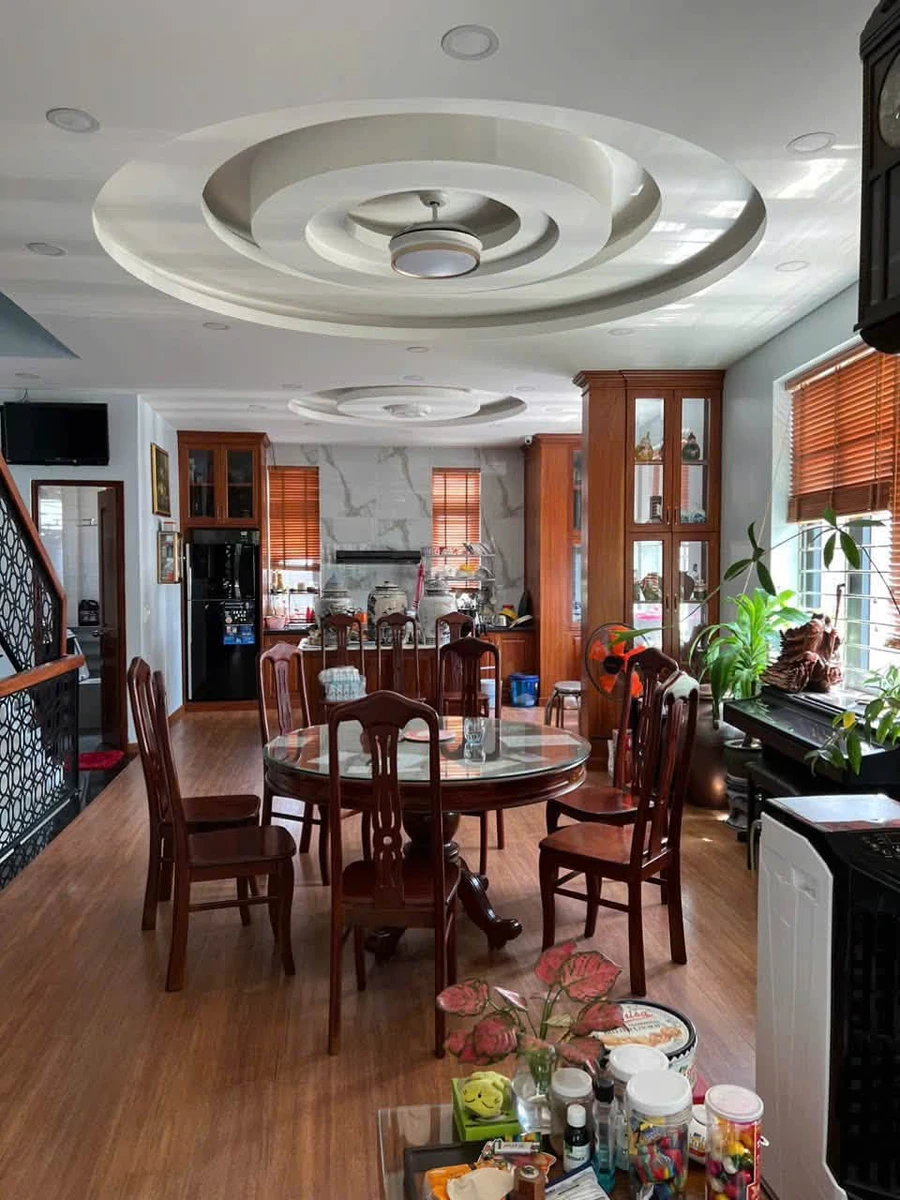Bán nhà góc KDC Man Thiện 3, 6PN, 252m², 13 tỷ - Ảnh thu nhỏ 4