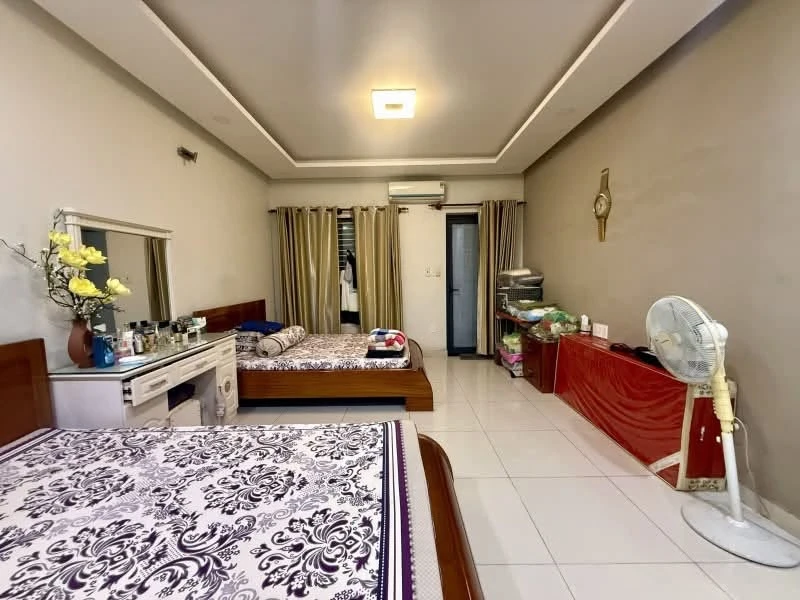 Bán nhà mặt tiền 4 tầng 78m² 5PN Phú Nhuận - Ảnh thu nhỏ 3