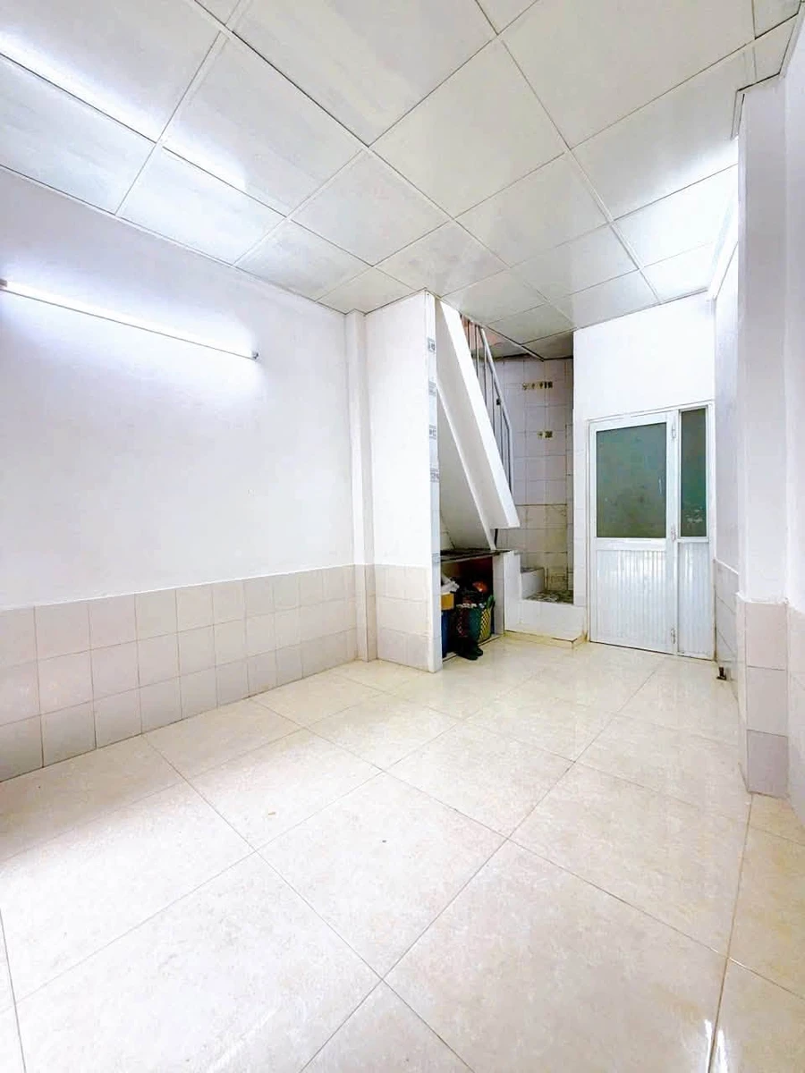 Bán nhà 2PN Q4 14.2m² sổ hồng - 2.5 tỷ - Ảnh thu nhỏ 4