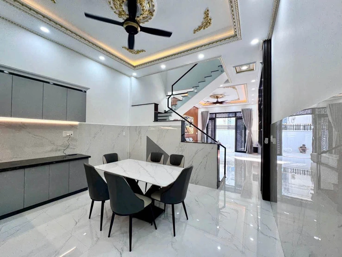 Bán nhà phố sổ hồng riêng 4,5x14m, 4PN 5WC, đường Hiệp Thành 07, Quận 12 - Ảnh thu nhỏ 4