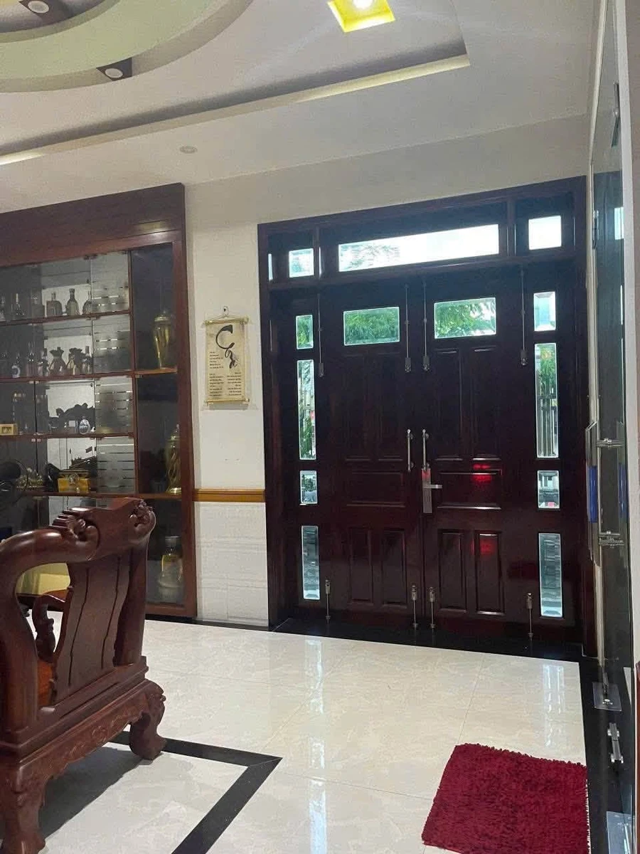 Bán nhà gần biển Phước Tỉnh BRVT, 180m2, giá 8.3 tỷ - Ảnh 1