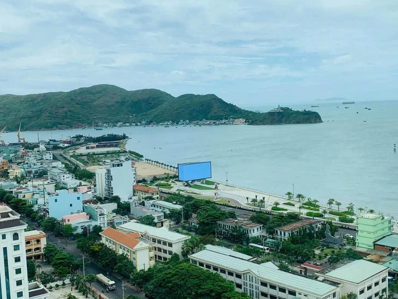 Bán căn hộ Altara Residence 2PN 65m2 tầng 27 view cảng biển giá 2,2 tỷ tại Quy Nhơn