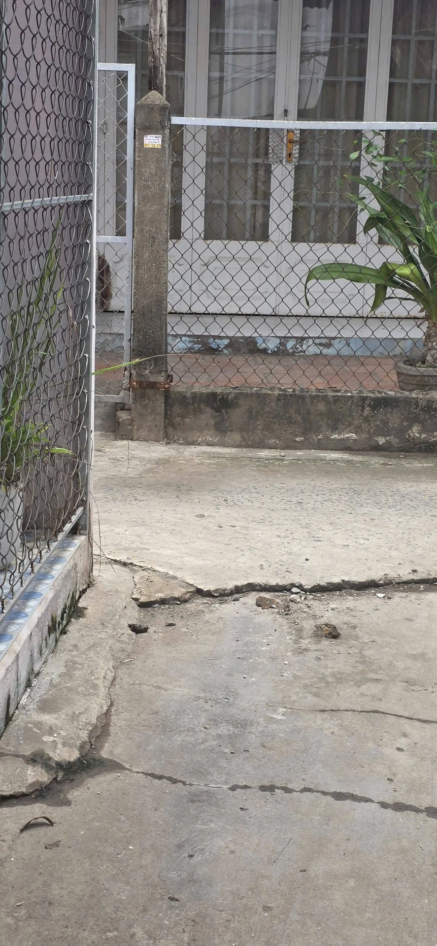 Bán nhà 2 mặt tiền hẻm 42,1m² Tân Thạch Củ Chi - Ảnh 1