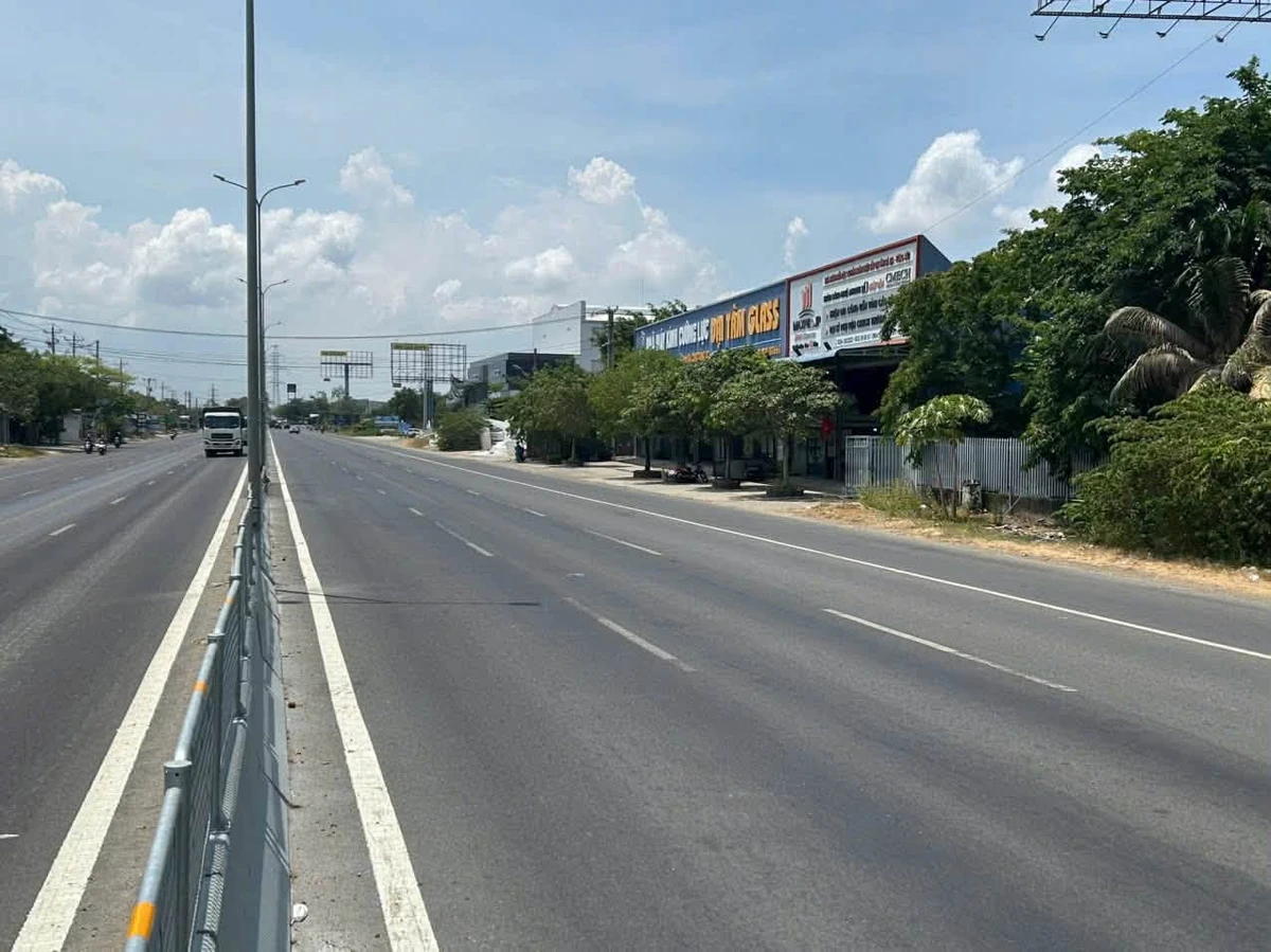Bán đất mặt tiền QL51 Long Hương 503m2, giá 5 tỷ 2 - Ảnh 1