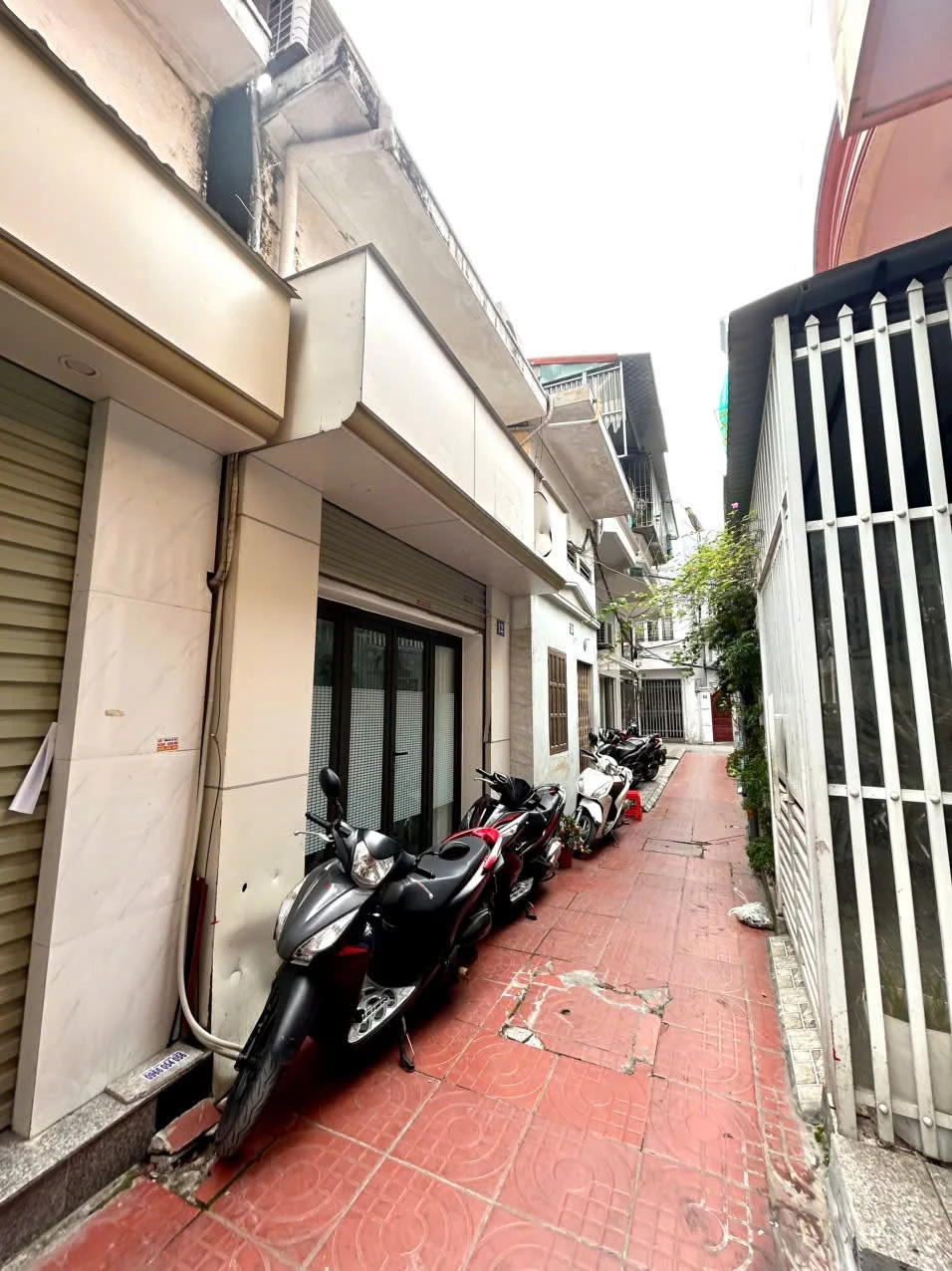 Bán nhà độc lập 30m² 2 tầng dưới 2 tỷ Trần Nguyên Hãn - Ảnh 1