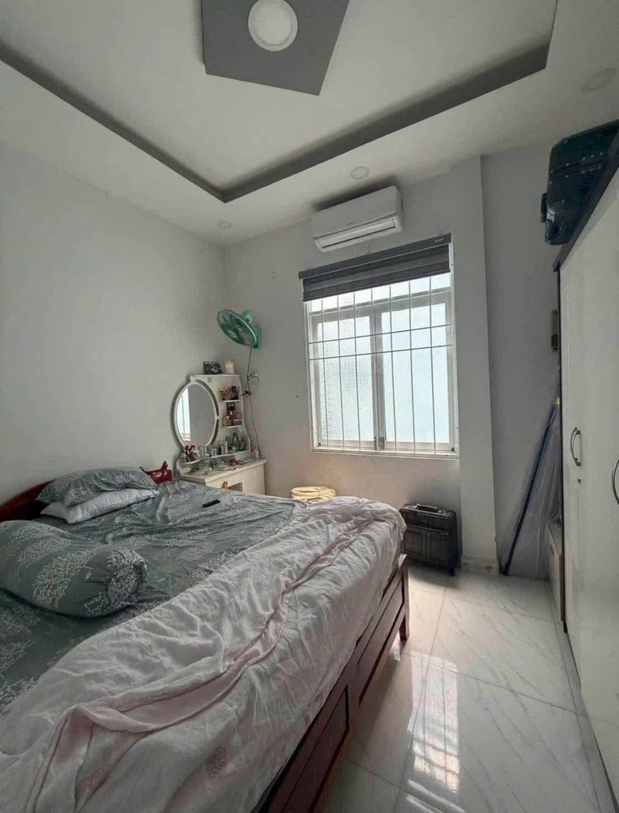 Nhà lầu mặt tiền Văn Thánh 3 phòng ngủ 2,1 tỷ - Ảnh 1