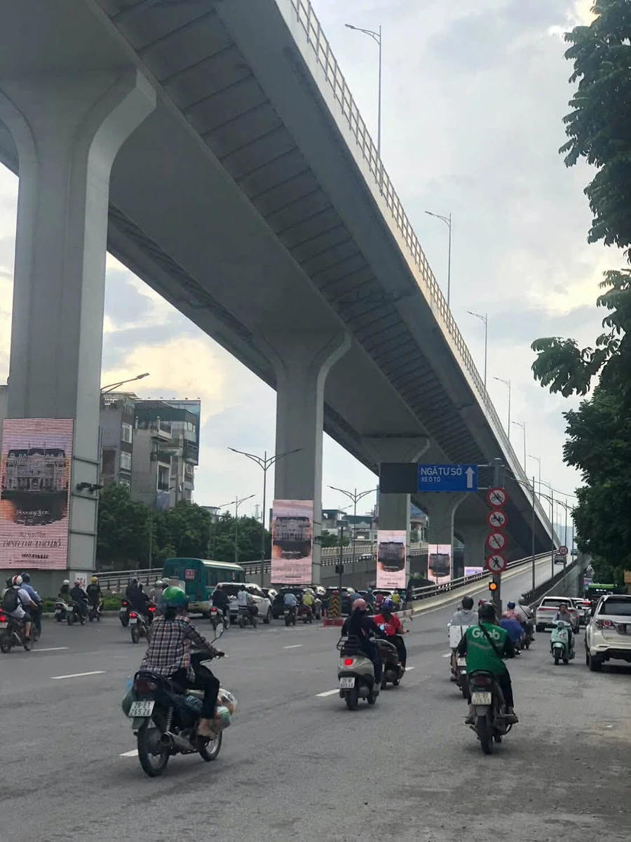 Bán nhà mặt phố 45m Cù Chính Lan Quận 1, 2 tỷ - Ảnh 1