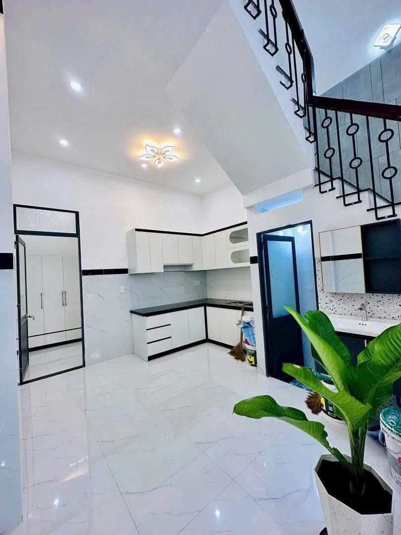 Bán nhà 3 tầng 47m2 hẻm rộng đường Hoàng Văn Thụ, Quy Nhơn - Ảnh thu nhỏ 4