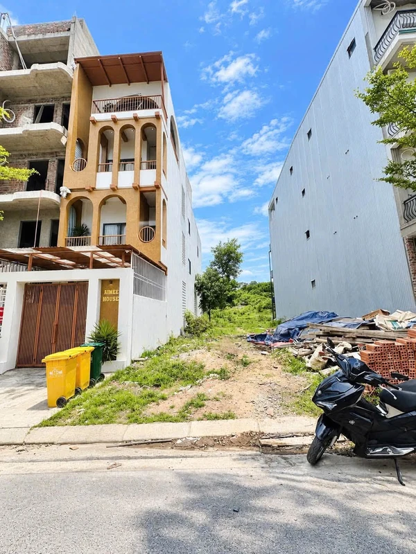 Bán đất KQH Trưng Nữ Vương 146m² đường 12,5m, Huế