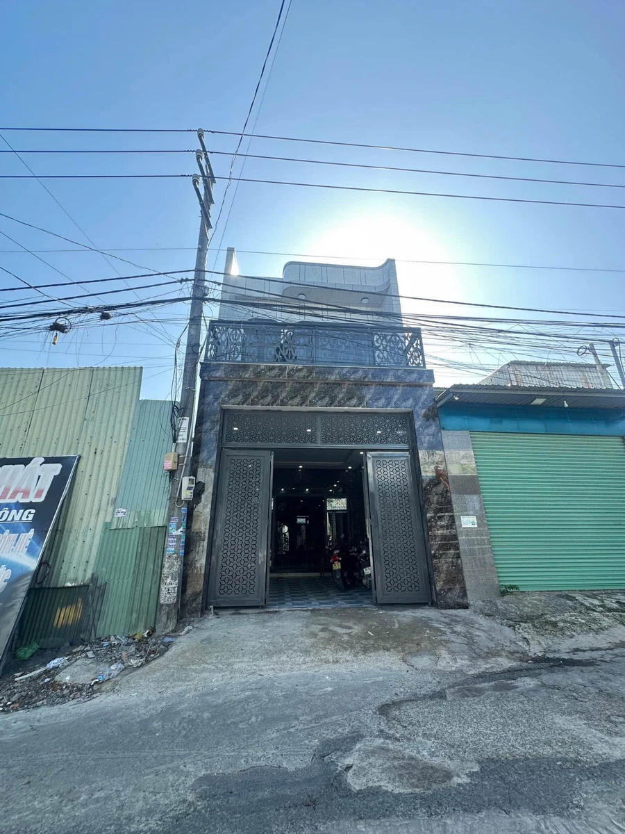 Bán nhà 1 trệt 1 lầu mặt tiền 100m², Phường Trảng Dài - Ảnh thu nhỏ 2