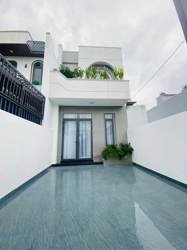 Bán nhà 1 trệt 1 lầu 100m2, 3PN, sân ô tô, sổ riêng tại Changshin Tân Triều, Đồng Nai