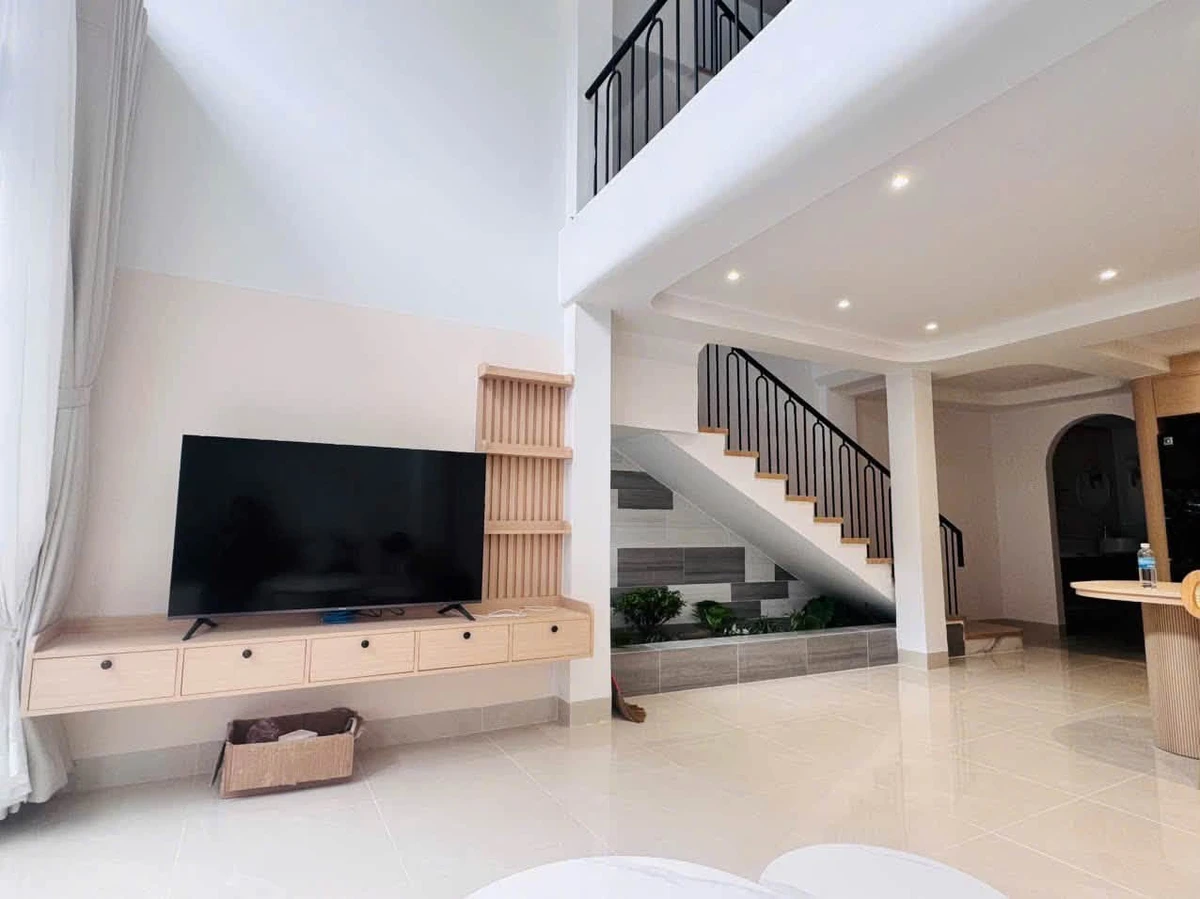 Bán nhà 3 tầng 66.2m² nội thất đầy đủ Nha Trang 5.5 tỷ - Ảnh thu nhỏ 2