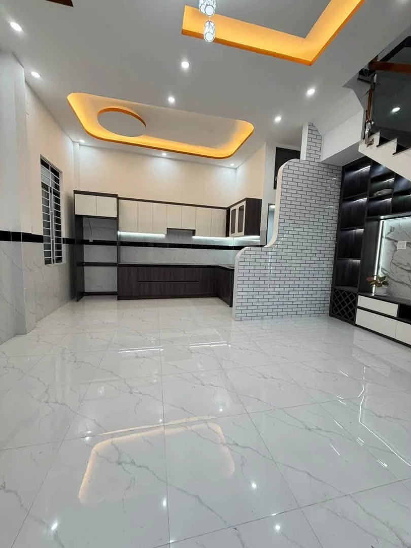 Nhà góc 2 tầng, 2PN, 40m² Đống Đa 2,69 tỷ - Ảnh thu nhỏ 2
