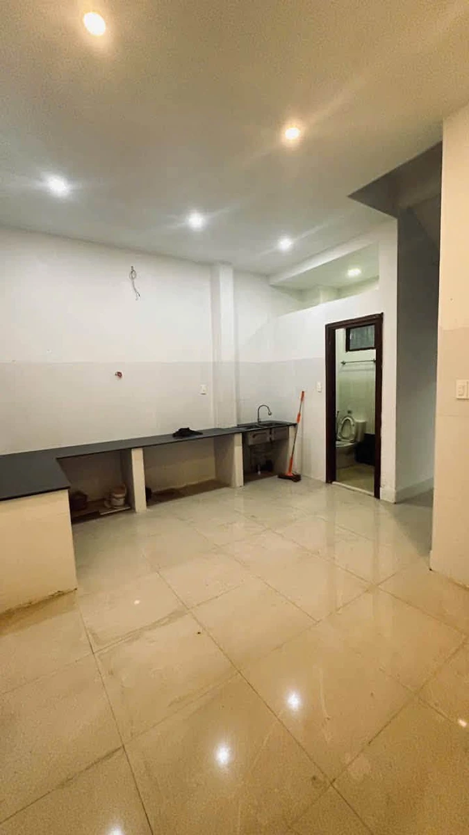Bán tòa căn hộ 7 tầng 16 phòng Nha Trang 19 tỷ - Ảnh thu nhỏ 2