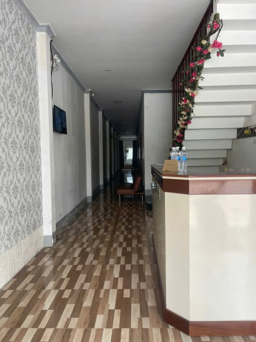 Cho thuê nhà mặt tiền Lê Hồng Phong, Rạch Giá, 210m², 13 phòng, 13 triệu/tháng - Ảnh thu nhỏ 2