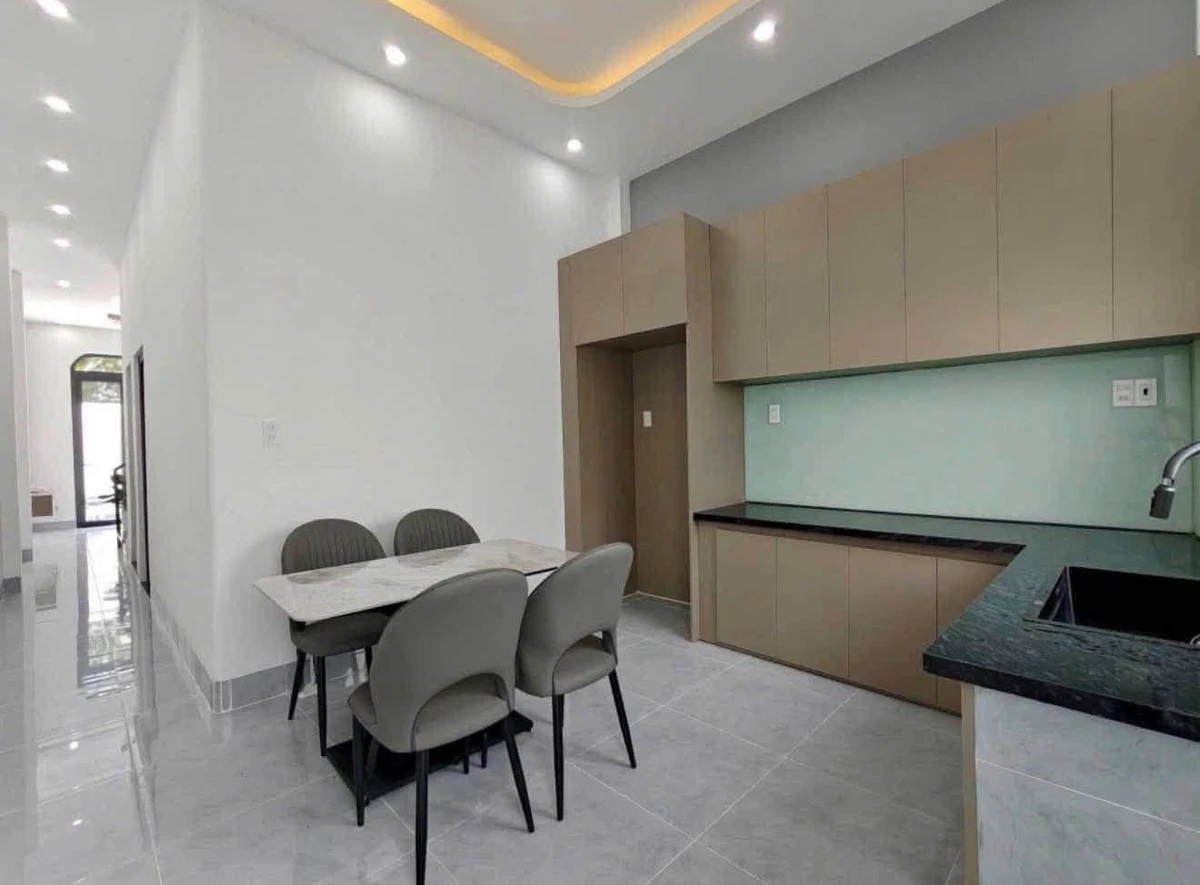 Bán nhà 1 trệt 1 lầu 100m2 Biên Hòa, 3 PN, sổ riêng - Ảnh thu nhỏ 4