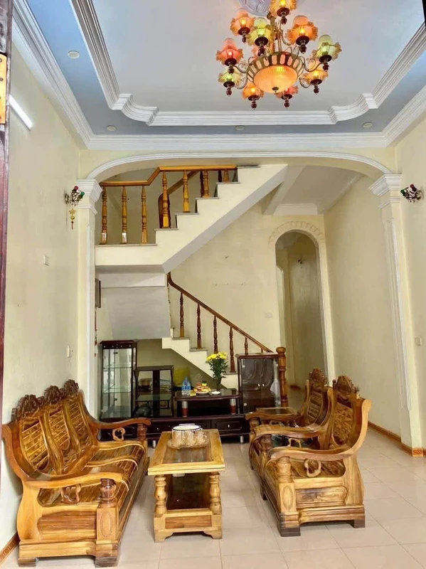 Nhà 3 tầng 80m² 3 phòng ngủ Hạc Thành bán 4 tỷ