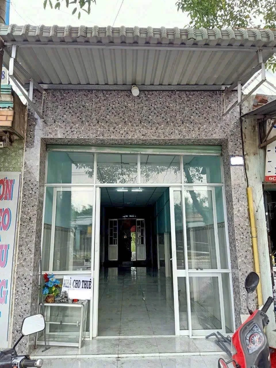 Bán nhà 1 trệt 2 lầu 72m² mặt tiền Tỉnh Lộ 10 Đức Hòa Hạ - Ảnh 1
