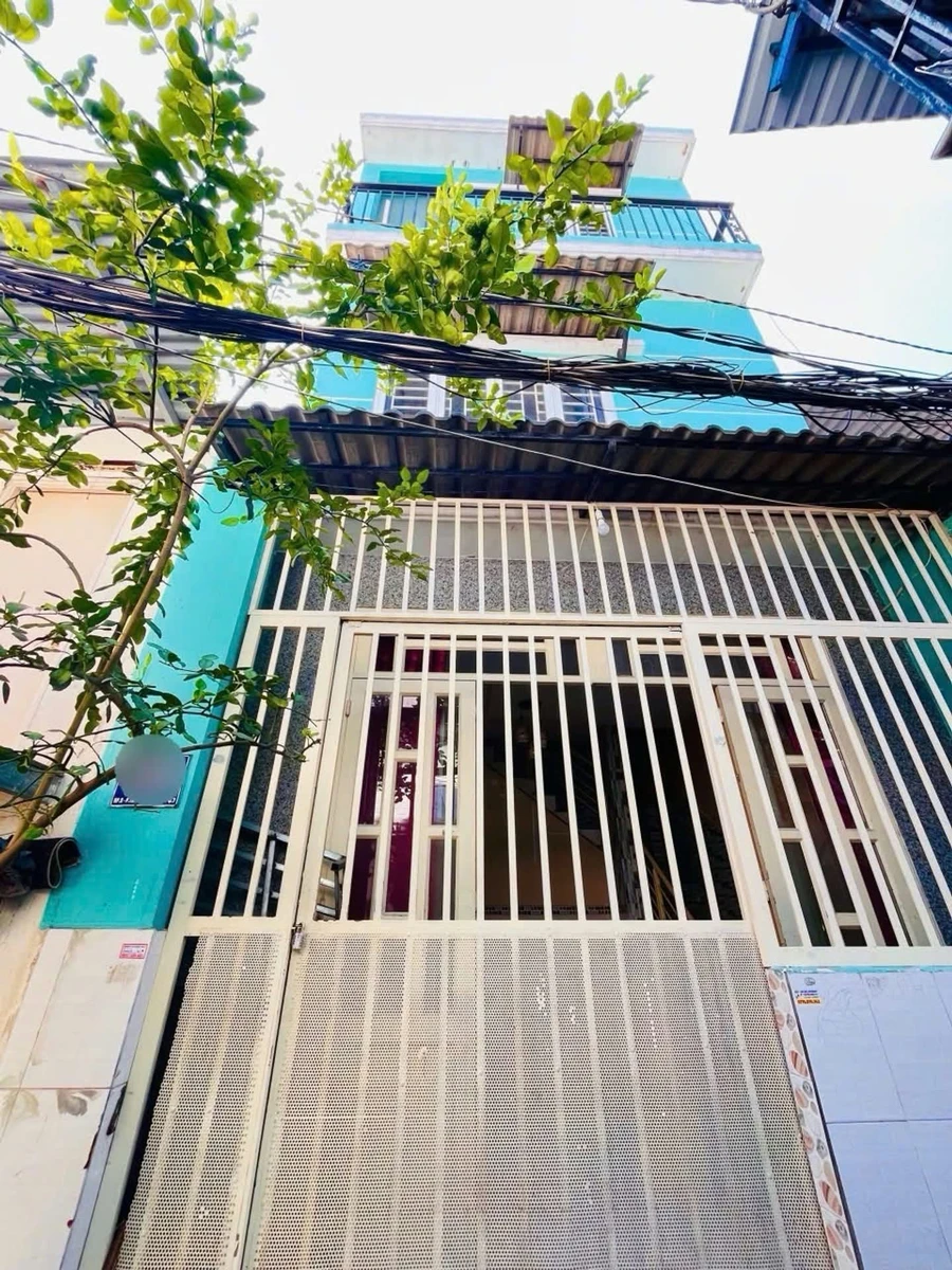 Nhà 3 tầng ngang 4,5m Bùi Văn Ba Quận 7, 3.8 tỷ - Ảnh 1