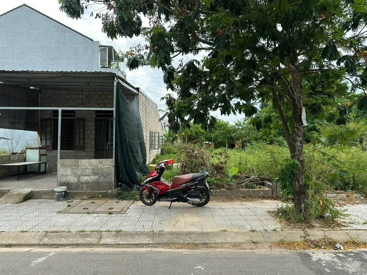Bán đất mặt tiền 112.5m2 view kênh Huế - Ảnh 1