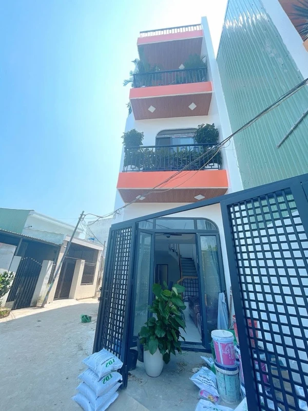 Bán nhà 4 tầng lô góc 70m2 Hoàng Văn Thái Đà Nẵng