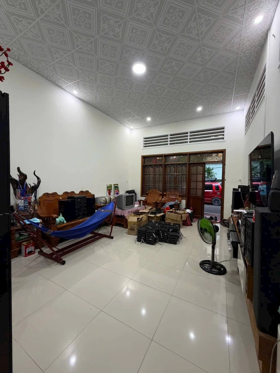 Bán nhà mặt tiền Nguyễn Thái Học, Quy Nhơn, 100m² - Ảnh thu nhỏ 3