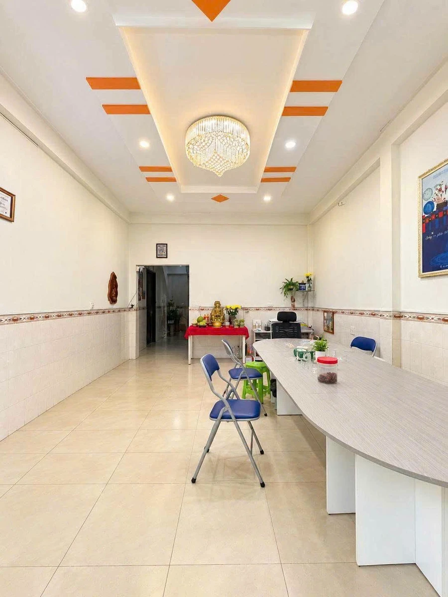 Bán nhà 2 tầng 65m2, 3PN 2WC, sổ hồng riêng, hẻm xe hơi Tân Thới Nhất, Quận 12 - Ảnh thu nhỏ 2