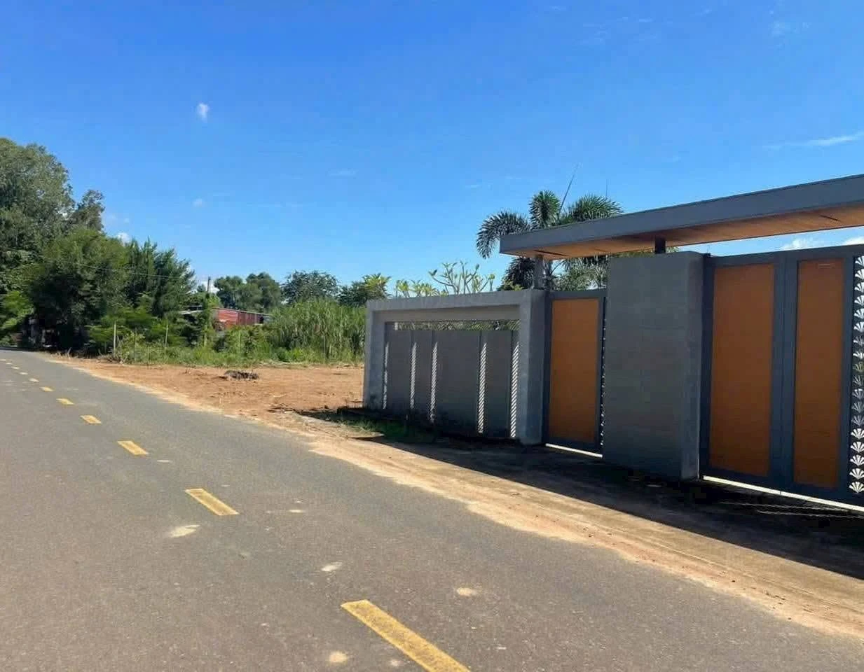 Bán 2 sào đất mặt tiền 21x98m (2.000m², 180m² thổ cư) Hòa Long, TP Bà Rịa giá 9,5 tỷ - Ảnh 1