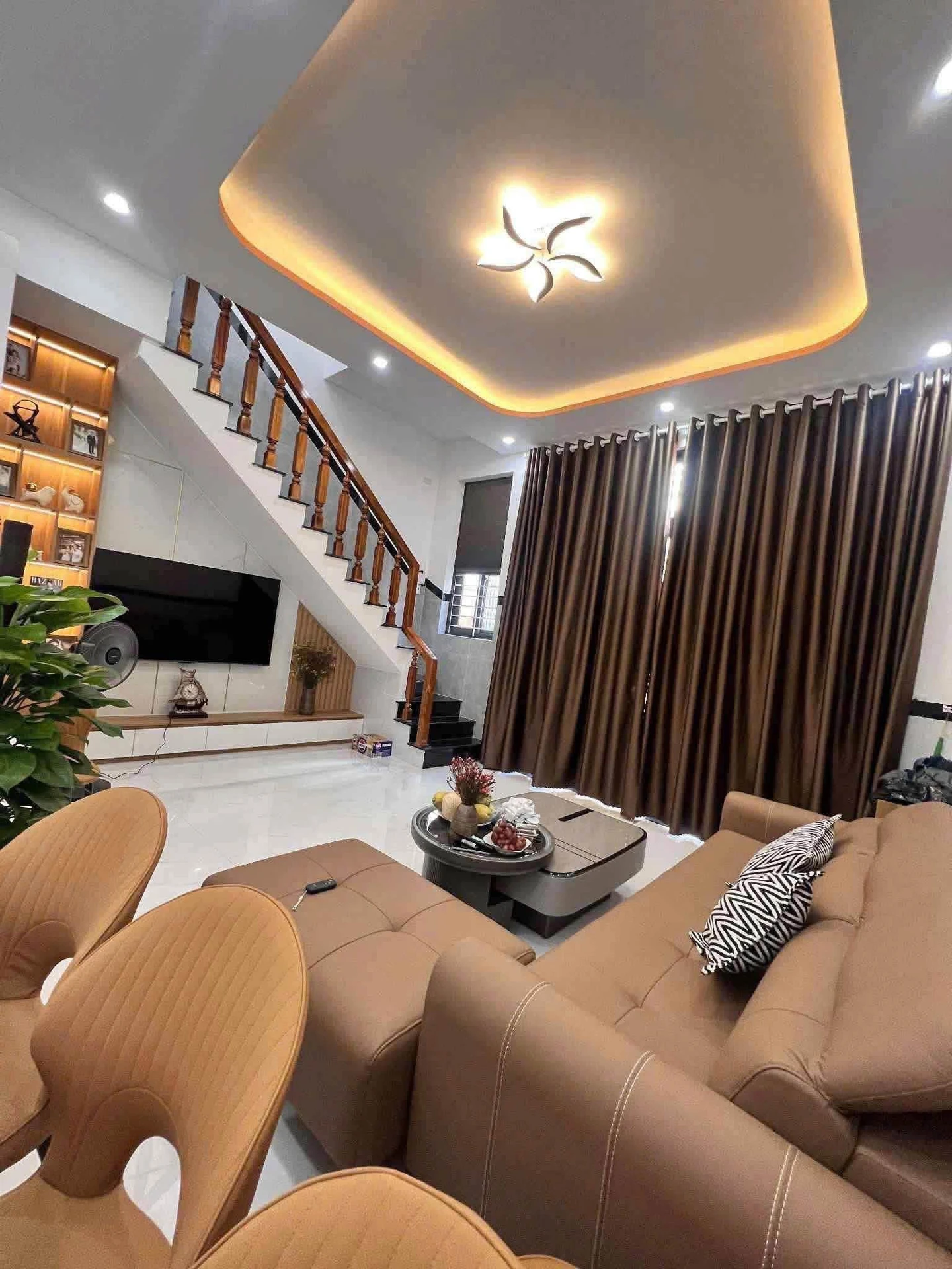 Bán nhà hẻm thông Hoa Lư 2 PN 36,4 m² - Ảnh 1