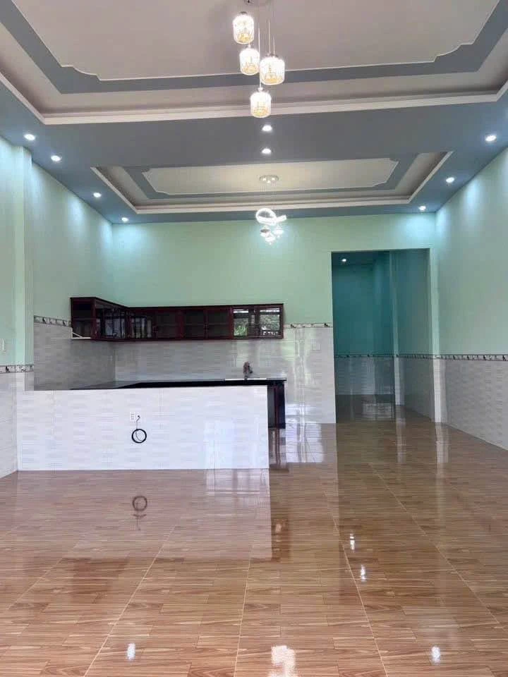 Bán nhà hẻm Hóc Môn 3PN, 150m² giá 1 tỷ 1 - Ảnh thu nhỏ 4