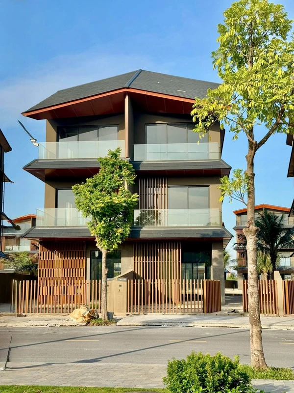 Bán song lập Vinhomes Vũ Yên 231m2 view công viên 20 tỷ
