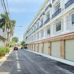 Chủ ngộp giảm mạnh 1 tỷ / căn - còn 4 căn nhà phố đồng bộ ven sông Sài Gòn, liền kề Vạn Phúc City - Ảnh thu nhỏ 24