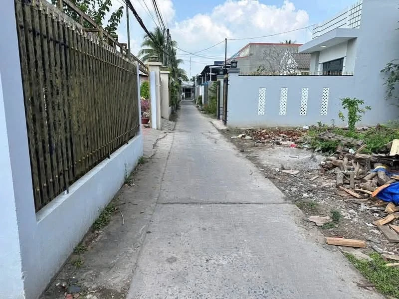 Bán nhà 2 phòng ngủ 137m² Phú Khương Bến Tre 2.1 tỷ - Ảnh 1