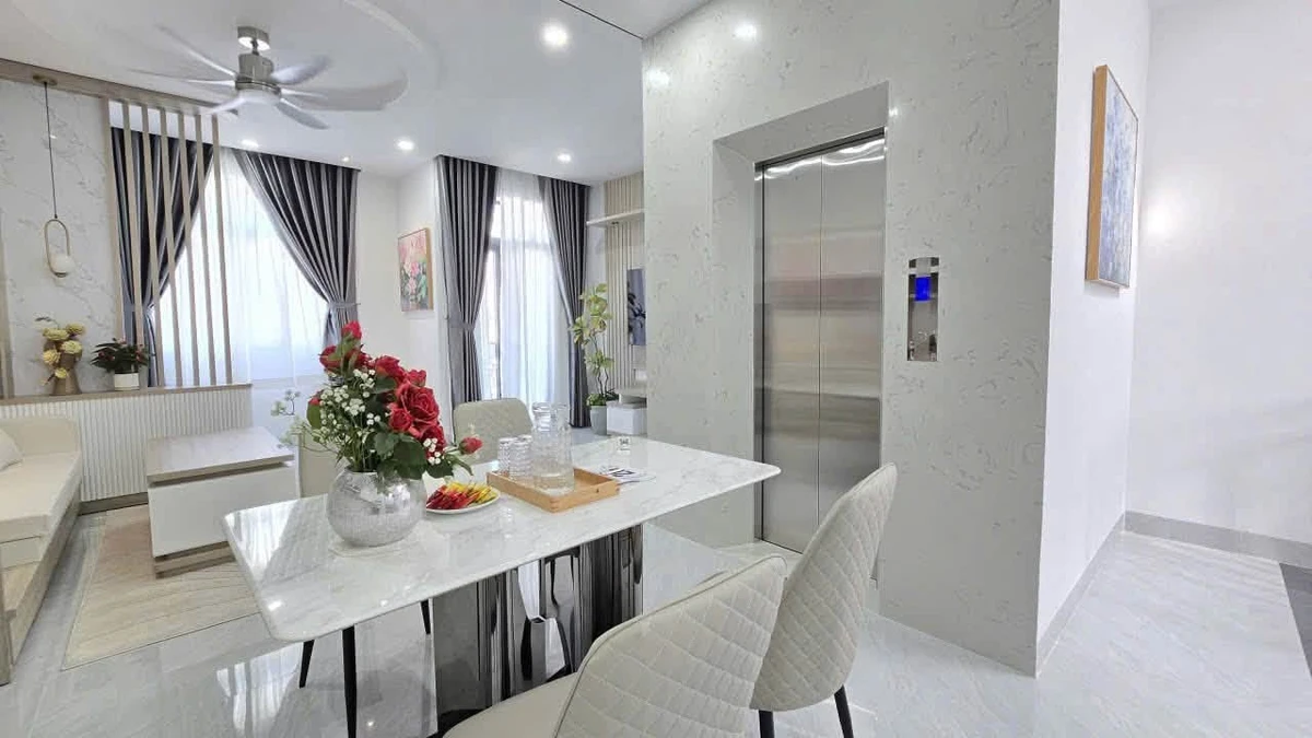Nhà phố 4 tầng mặt tiền 62.6m2 Nha Trang 14,6 tỷ - Ảnh thu nhỏ 2