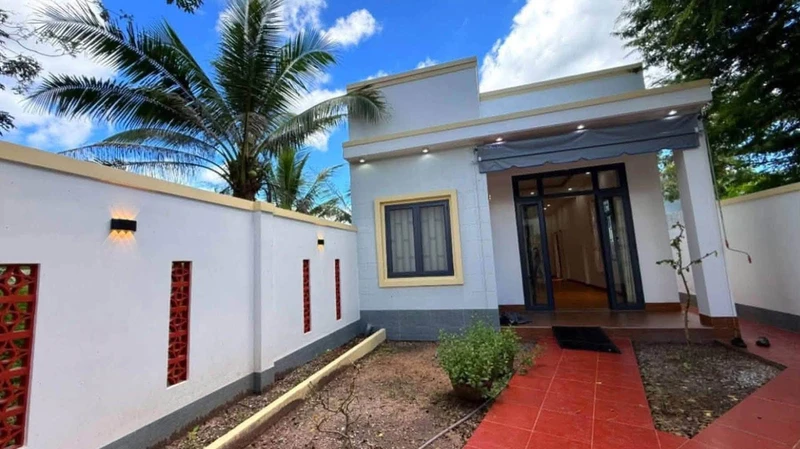 Bán nhà 3 phòng ngủ 168m2 mặt tiền TP Đồng Nai 1 tỷ 20 triệu