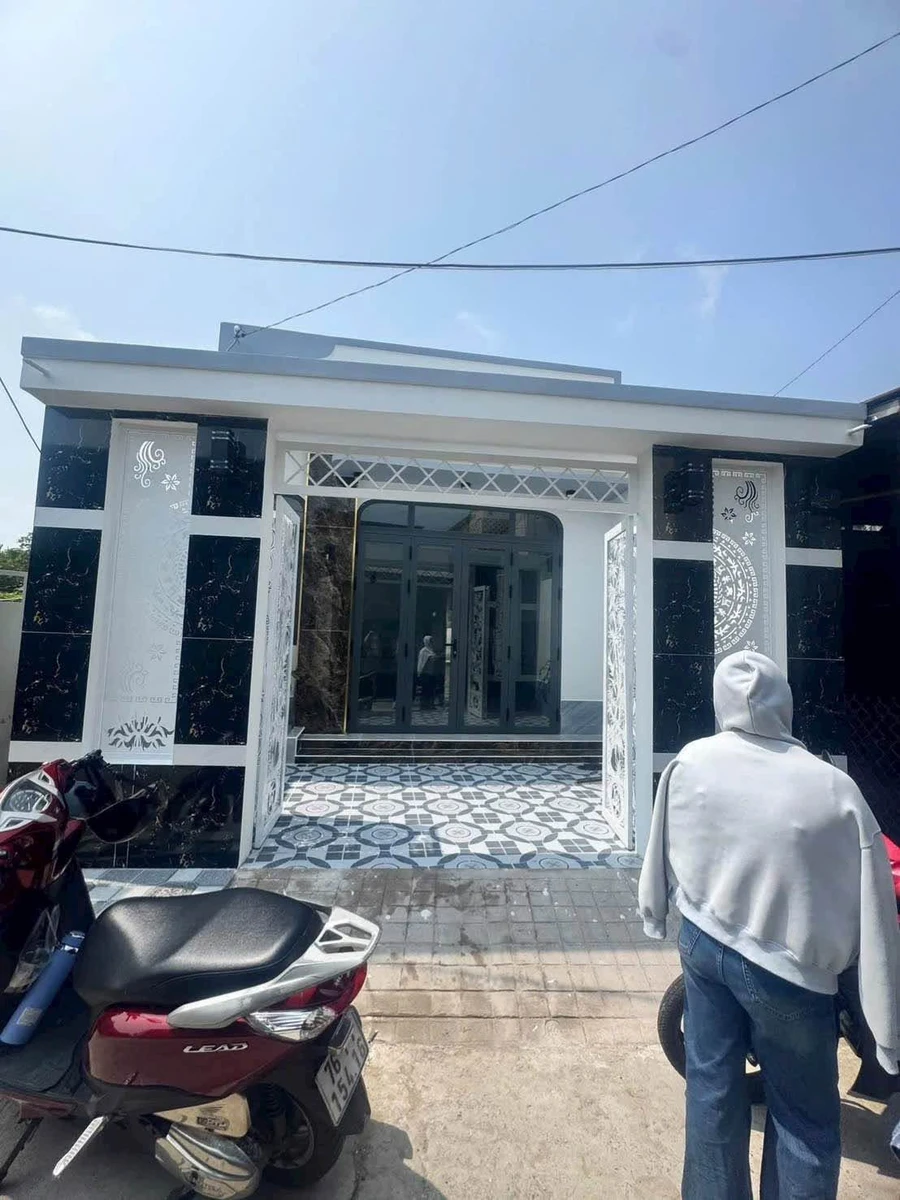 Bán nhà cấp 4 có 2 phòng ngủ 110m² tại Xuân Thới Sơn - Ảnh thu nhỏ 2