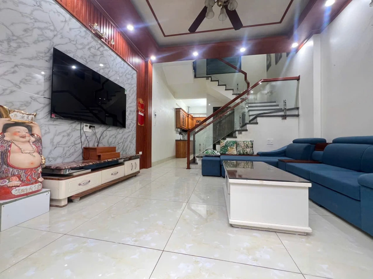 Bán nhà 3 tầng 1 tum, 4 PN, 40.7m², Hải Dương, giá 2.7 tỷ - Ảnh thu nhỏ 3
