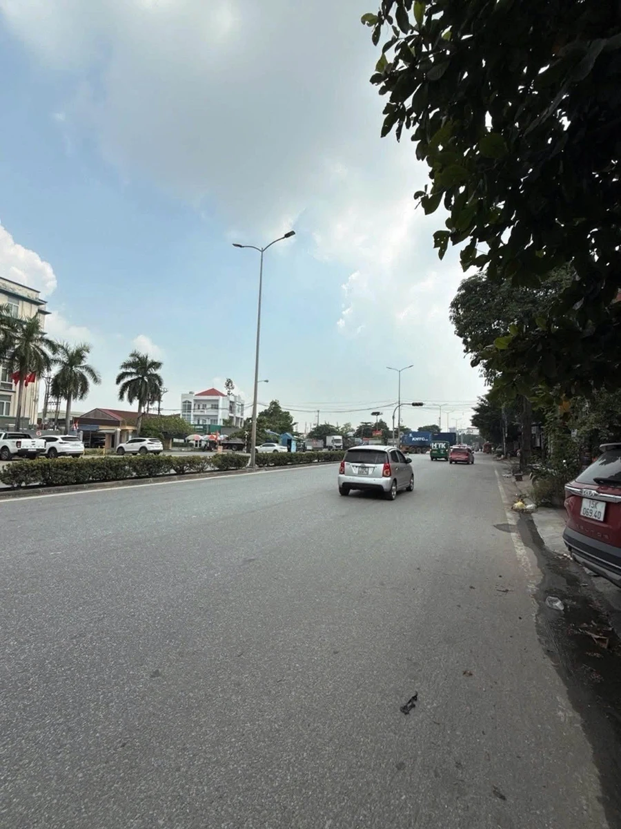 Bán nhà mặt tiền Lê Thánh Tông 100m², 3,5 tầng, 10,5 tỷ - Ảnh 1