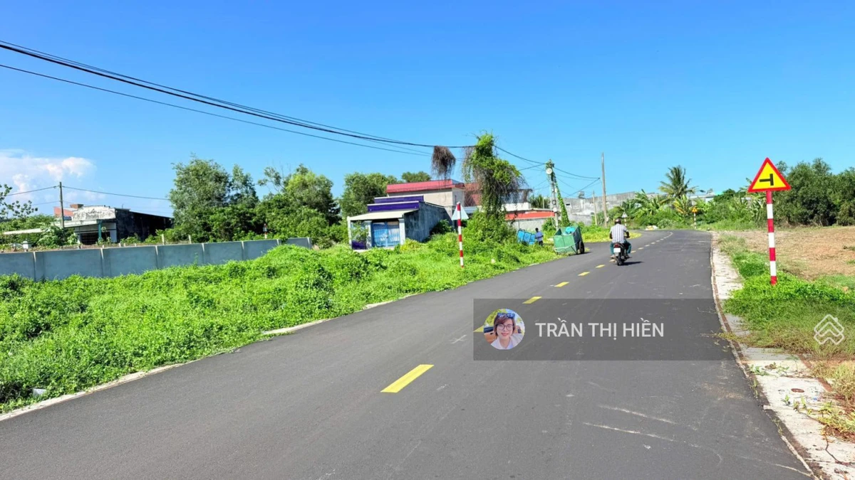 Quá rẻ - đất biển Lộc An - cách bãi tắm Lộc An 700m - ngay chợ - trường học - DT 456m2 - 11x42m - Ảnh thu nhỏ 4