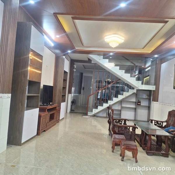Bán nhà 3 tầng mặt tiền 97,5m² Đà Nẵng