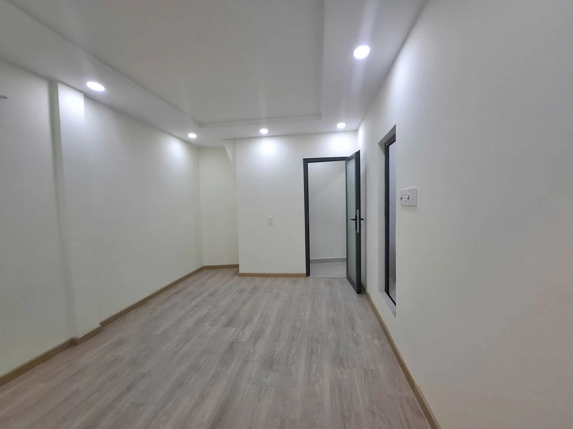 Bán nhà phố 3 tầng 26m² Trần Hưng Đạo Quận 1 giá 5,05 tỷ - Ảnh 1