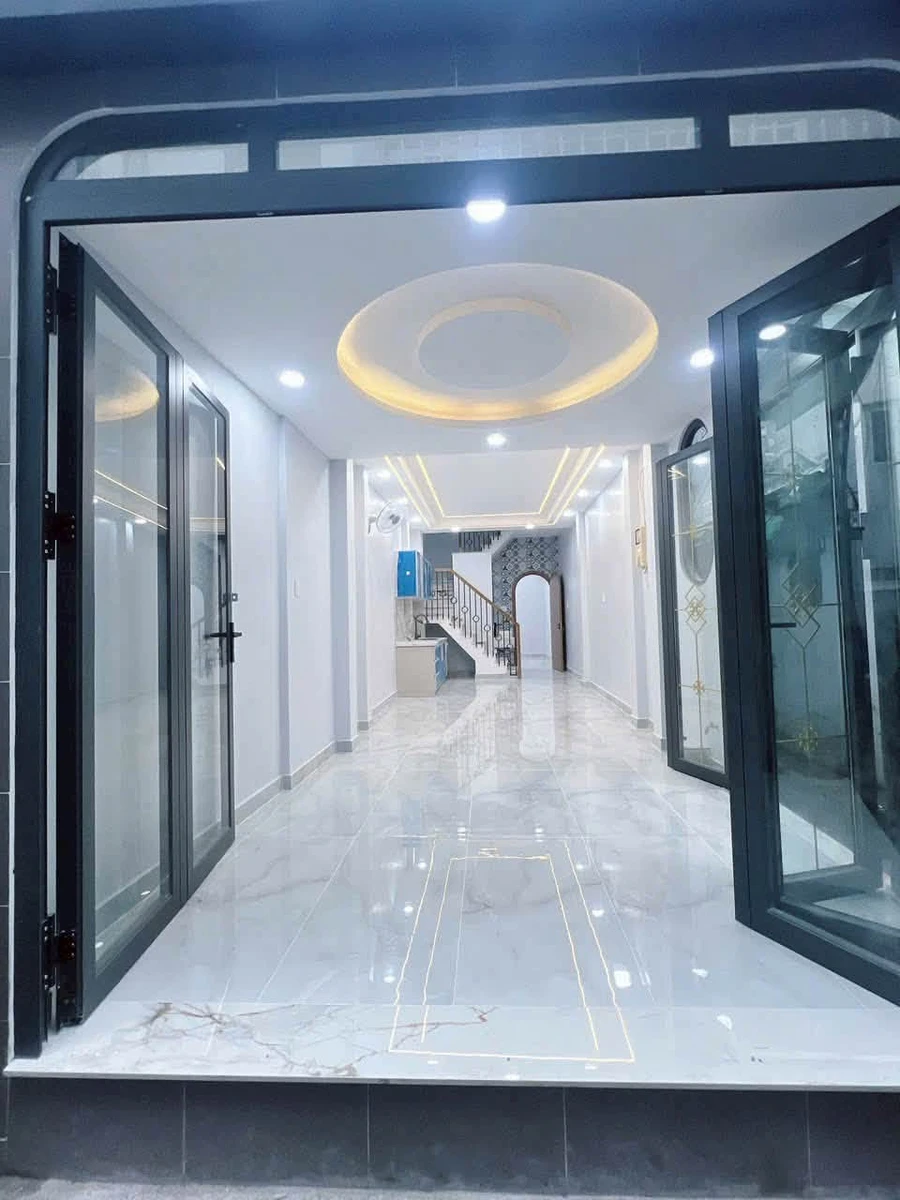 Bán nhà phố góc 2 mặt tiền 42,3m² 3 tầng Quận 1 - Ảnh 1