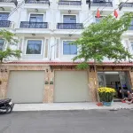Dãy nhà phố cực đẹp ngay cổng Vạn Phúc City - đường 10 mét có vỉa hè - Ảnh thu nhỏ 36