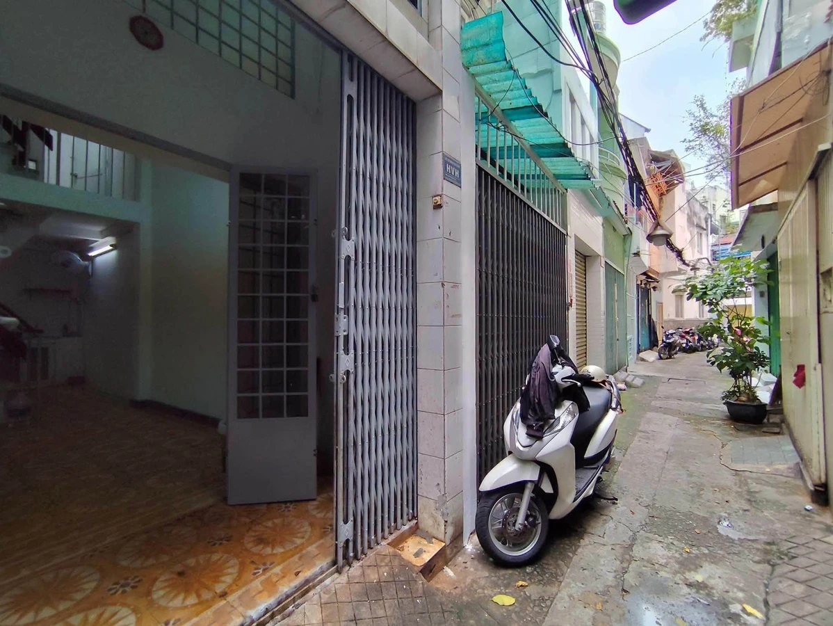Nhà phố Quận 3, 3PN, 27m², 10.5 triệu/tháng - Ảnh 1