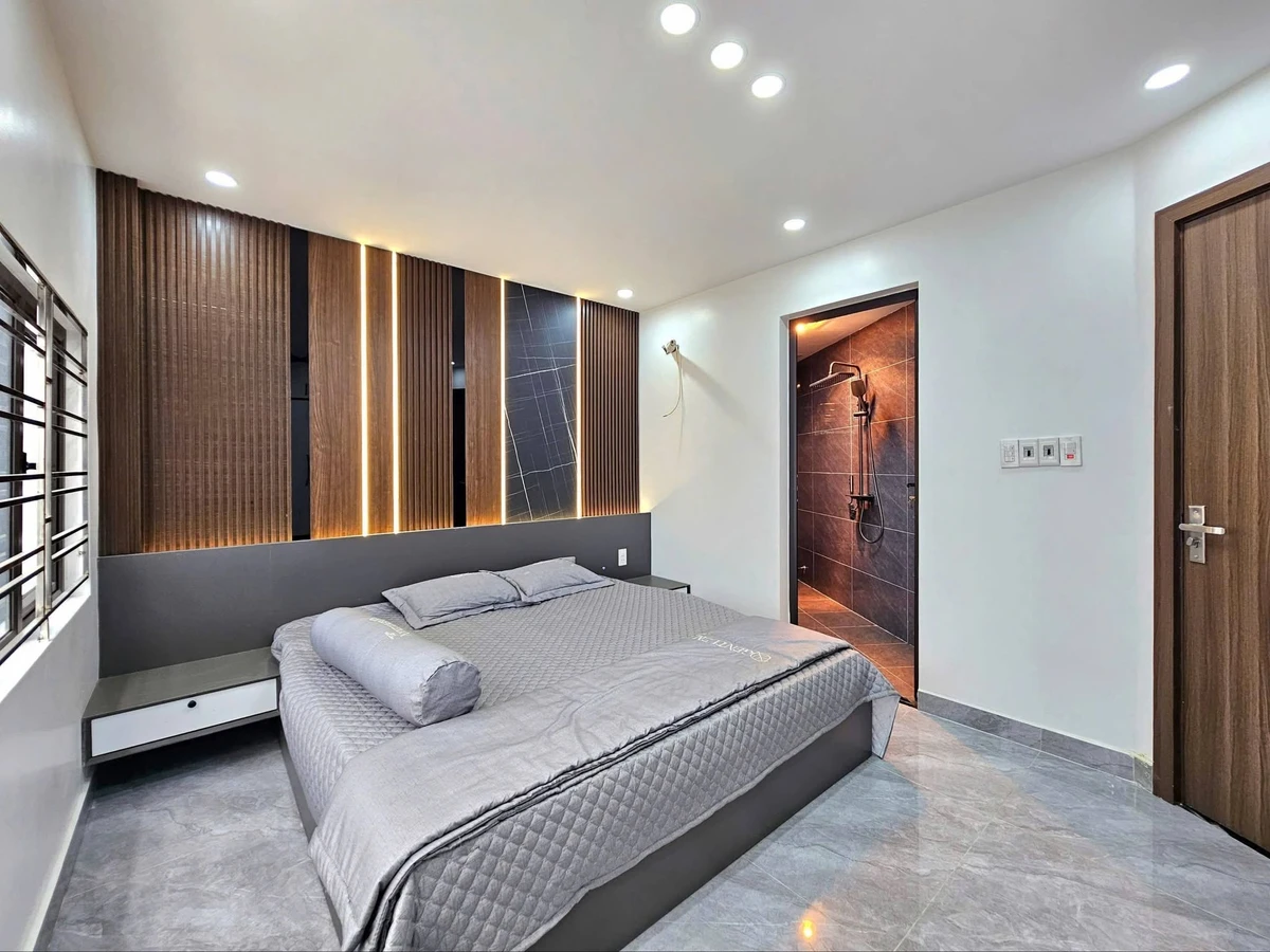 Bán nhà mặt ngõ 46m2 Trần Nguyên Hãn, Quận 1 - Ảnh thu nhỏ 2