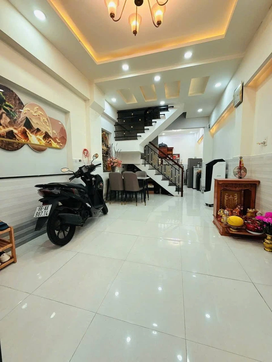 Bán nhà 2 tầng BTCT 3,5x9,35m 2 phòng ngủ đường Dương Bá Trạc, Quận 8 - Ảnh 1